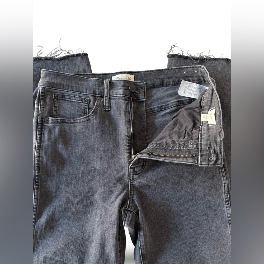 Madewell Stovepipe Jeans in Banberry Wash: Raw-Hem Edition | Size 29 - Picture 11 of 16
